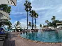 芭堤雅海灘上的恬靜時光 | Pullman Pattaya Hotel G   酒店：Pullma