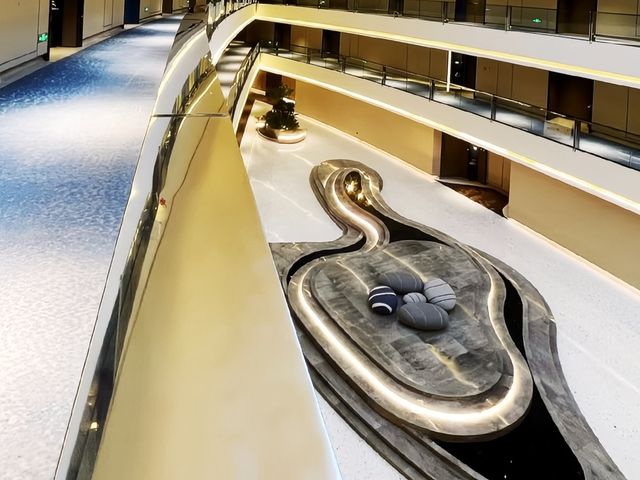 上海滴水湖洲際酒店，一站式湖濱度假體驗！