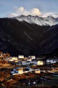 初見梅里我收穫了日照金山和晚霞流星