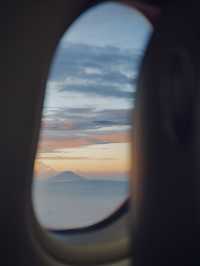 香港航空商務艙香港⇌峇里島