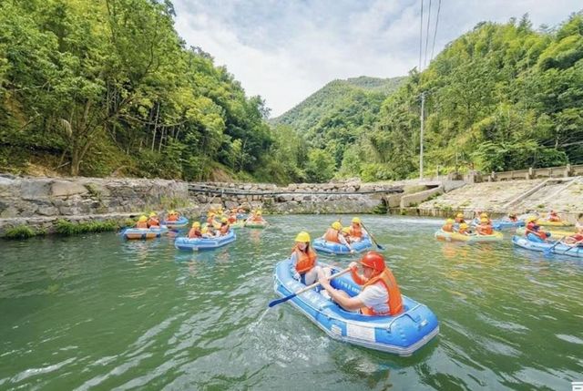 安吉小豬觀民宿：900米海拔上的度假天堂