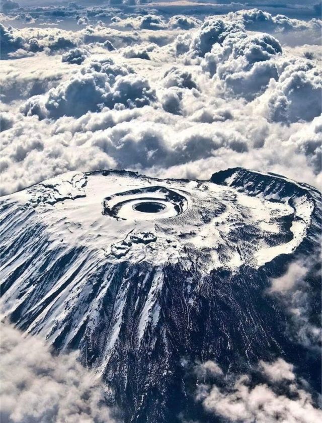 「征服非洲之巔！我的吉力馬扎羅登山全記錄（附超詳細攻略）