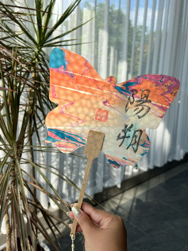 陽朔呢扇窗，讓我住進咗山水畫裏面