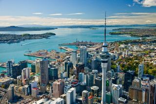 10-Day Fairyland Adventure in New Zealand: Encounter Middle-earth & Aurora