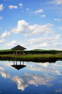 #大自然美景 以下係一份塞罕壩五日旅遊攻略，等你可以喺暑假盡情欣賞塞罕壩嘅美景：

第一天：抵達塞罕壩