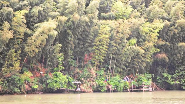 因《富春山居圖》而聞名遐邇的一條江
