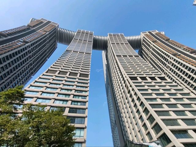 A Tale of Two Cities: From Marina Bay to Raffles City