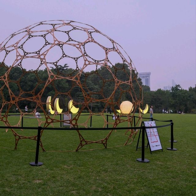 The Moon Phase-scape in Fuxing Park 🌙✨