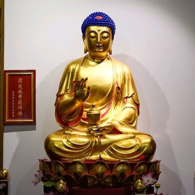 Massive Buddhas Inside Qibao Pagoda, One on Each Level 🛕🗿
