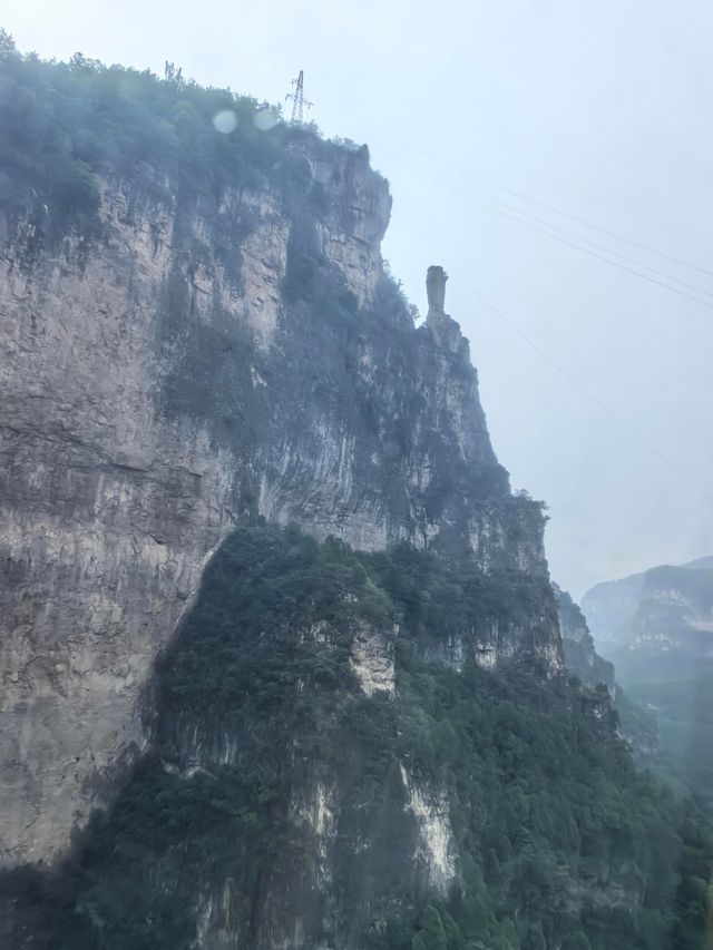 八泉峽｜落日為印，蓋在山水的落款處