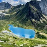 🇨🇳아부지츠에서 만난 인생 최고의 풍경!🏔️ 호수와 설산의 완벽한 조화