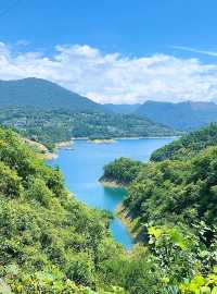 清江畫廊絕美秘境！長陽山水畫鏡裡的仙氣打卡點🏞️

🛶清江畫廊，宜昌長陽的人間仙境！青山綠水間藏著土