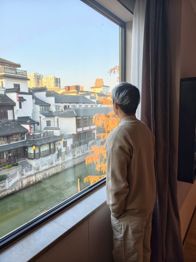 在南京亞朵｜枕秦淮燈火，赴卞之琳詩意之眠