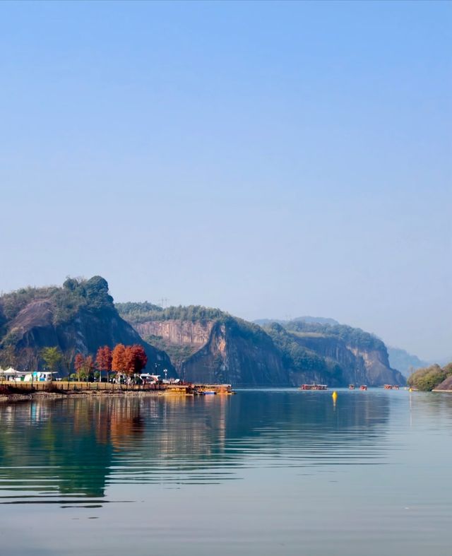 郴州翠江|在丹霞秘境裡划竹筏才是正經事 郴州翠江|在丹霞秘境裡划竹筏才是正經事