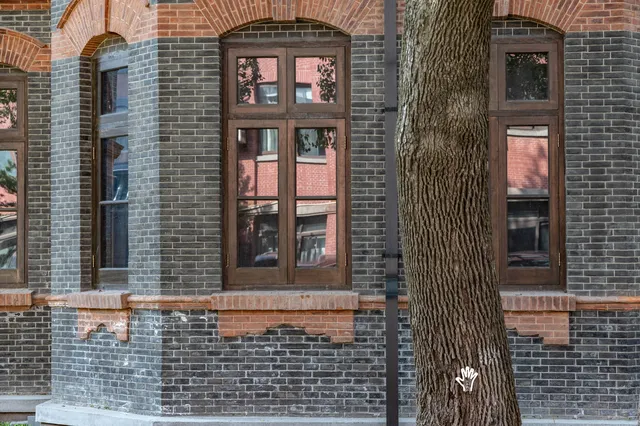 這個校園很美，而且沒有圍牆