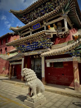 Dinglin Temple, the Zen and Buddhist sounds deep in the passage of time