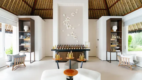 Stay in an aesthetic experiment composed of yellow, copper, and seawater — traveler post in Malé