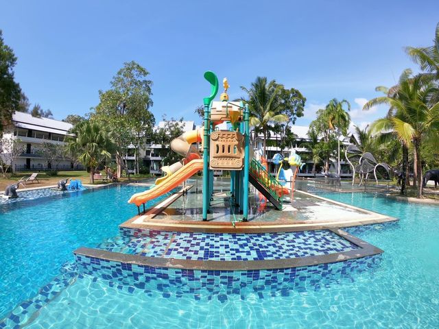  Khaolak Emerald Beach Resort &  Spa, SHA Plus+