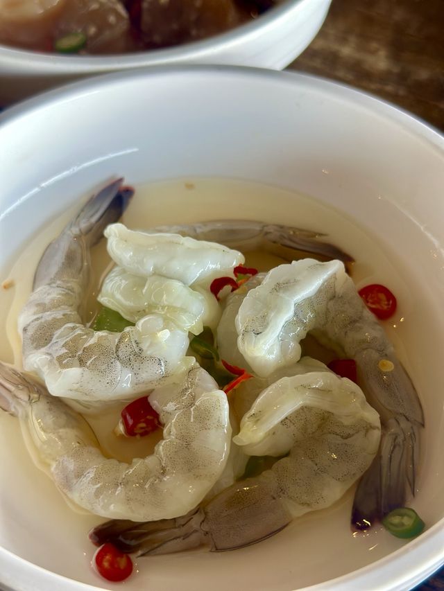 ร้านป้าบุญล้อม บุฟเฟต์ อร่อย อิ่มได้ไม่อั๋น