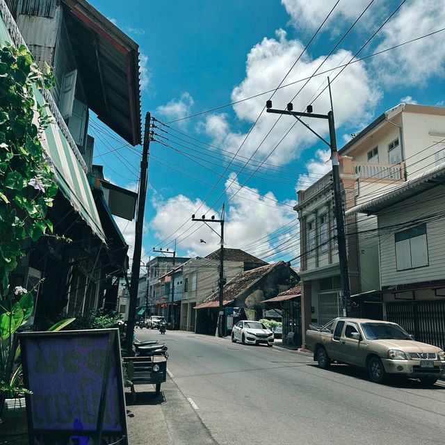 ตำนานก๋วยเตี๋ยวน่าลอง ย่านเมืองเก่าสงขลา🍲✨