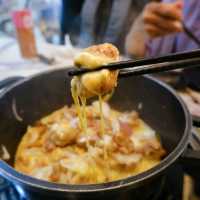 堅係鮮。超正任食生猛活海鮮雞煲火鍋