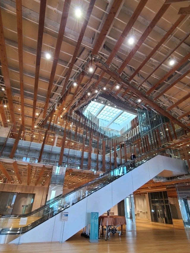 【富山】富山市ガラス美術館