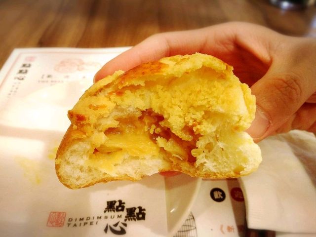 點點心🐷招牌豬仔流沙奶黃包～讓豬豬流鼻涕