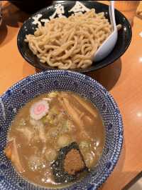 【東京駅】並んででも食べたい！行列のできる六厘舎