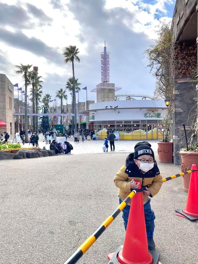 เล่นหิมะที่สวนสนุก Hirakata Park ☃️