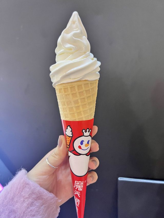 〖 ソウル・明洞〗明洞中心地で買える激安ソフトクリーム🍦美味しいタピオカもあるよ!!🧋