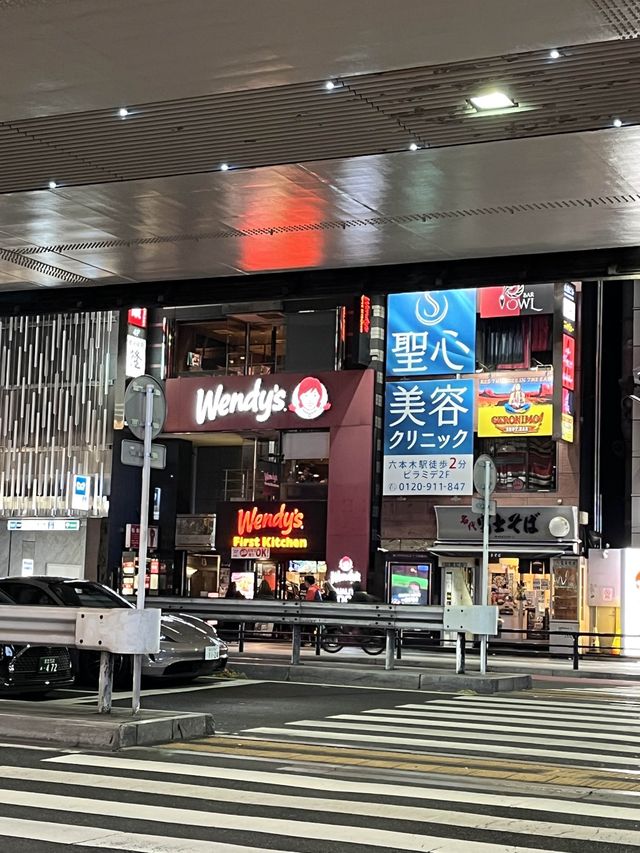 롯본기 힐즈의 상징, 거미 동상🕷️