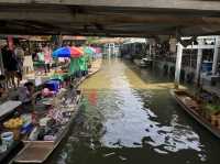 วันชิวๆ กับตลาดน้ำตลิ่งชัน