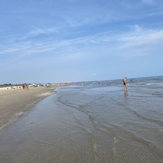 Beautiful beach walk in Barletta! 