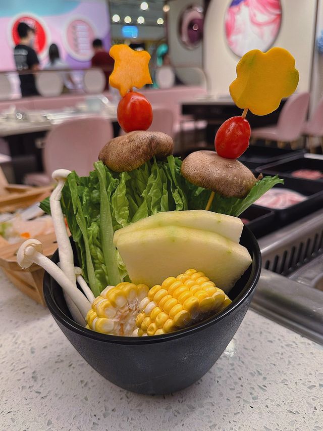 🍲星加坡過江龍打卡火鍋登陸香港，養顏火鍋新風尚
