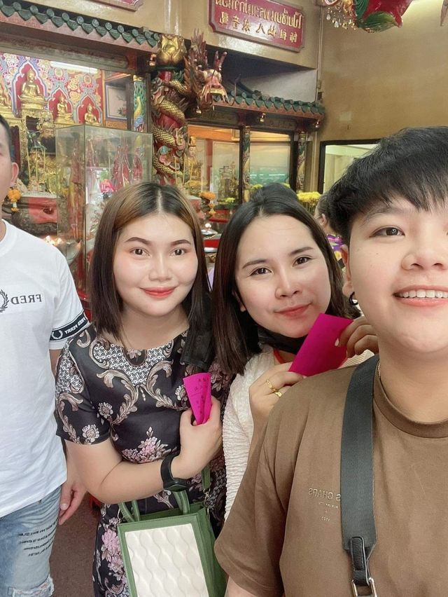 มองหาที่เที่ยวอาหารอร่อยต้องอย่าพลาดเยาวราช