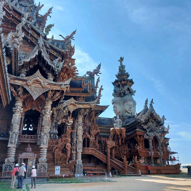 ปราสาทสัจธรรม