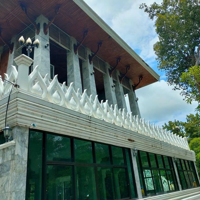 วัดพระพุทธบาท ยโสธร