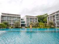 นอนริมเขา เล่นสไลเดอร์ยักษ์ สวนน้ำแห่งเกาะช้าง