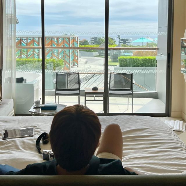 ⛱️  ที่พักภูเก็ต . . . สระว่ายน้ำวิวพาโนรามาสุดปัง