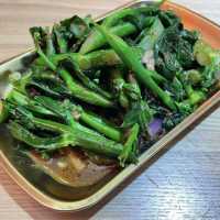 休閒抵食泰國菜館