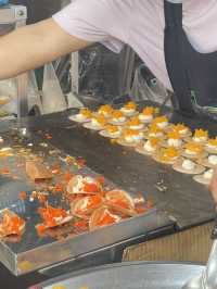 ตุ๊ก ขนมไข่เต่า ตลาดนัดเจริญสุข 