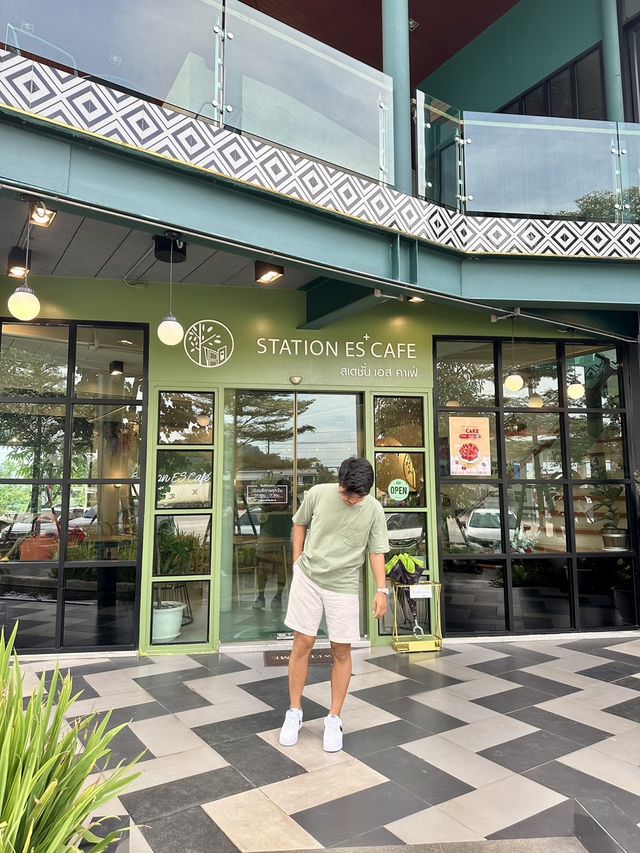 เที่ยวคาเฟ่น่ารัก @ Station ES