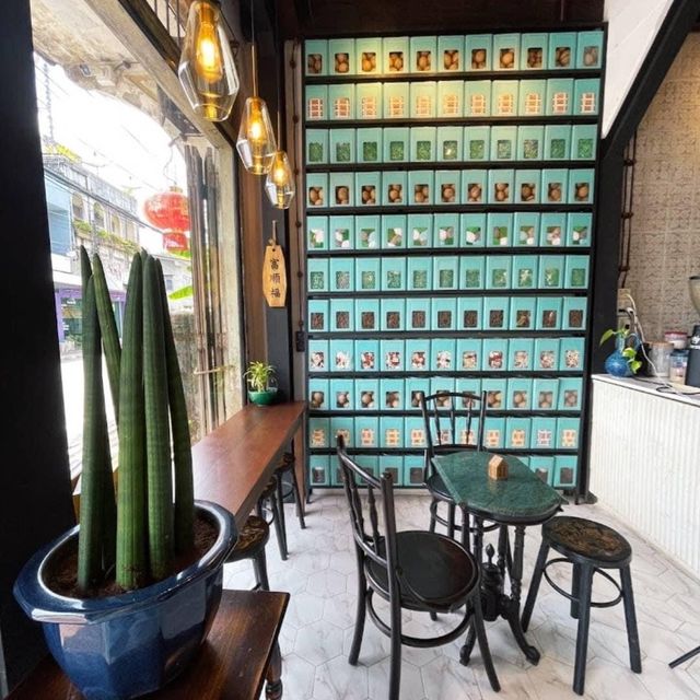 • YongKang Cafe ยงคังคาเฟ่ 永 康 🛖✨
