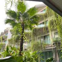 โรงแรมวิวสุดจึ้ง ในหาดอ่าวยน จ.ภูเก็ต