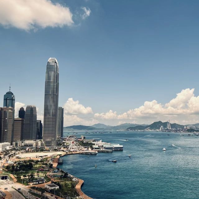 香港君悅酒店，一眼飽覽中環及九龍絕美海景