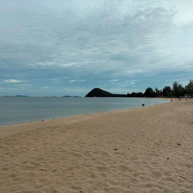 เที่ยวชิล ที่หาดทุ่งวัวแล่น
