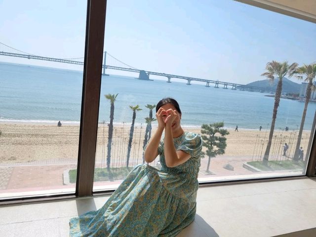 인생샷이 수없이 나오는 부산 광안리 해수욕장 '고즈넋 머무르다' 감성숙소
