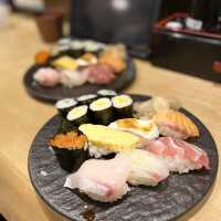 明石魚の棚「すし左衛門」盛合せA1,089円！安くてうまい寿司！お通し・席料不要！