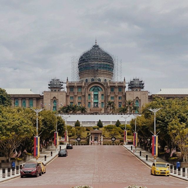 Perdana Putra Building, Putrajaya