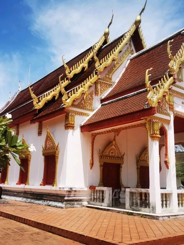 ทริปไหว้พระสายมู​   วัดพระธาตุไชยาราชวรวิหาร